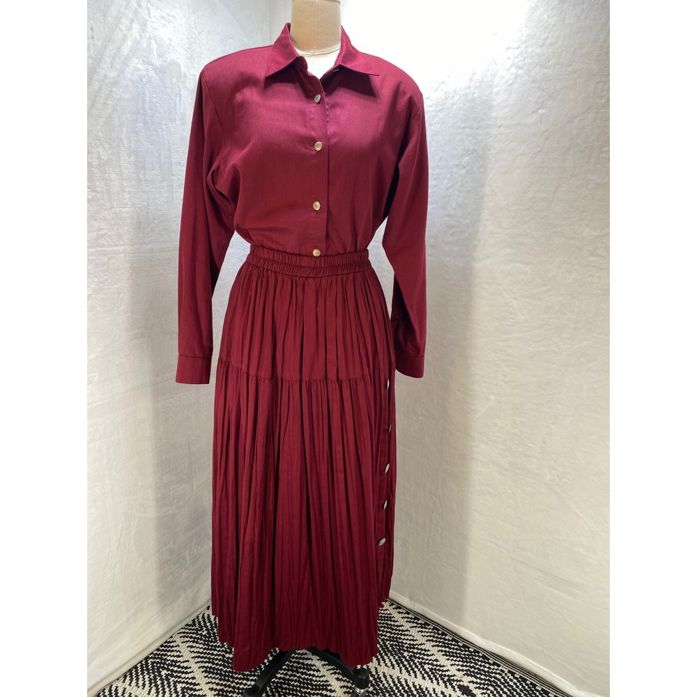 ON THE VERGE Womens Maroon Blouse S Midi Skirt M Aggies Football‎ Fan
